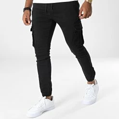 De gros 🤩 Pantalon Cargo 0466 Noir de Black Industry ✔️